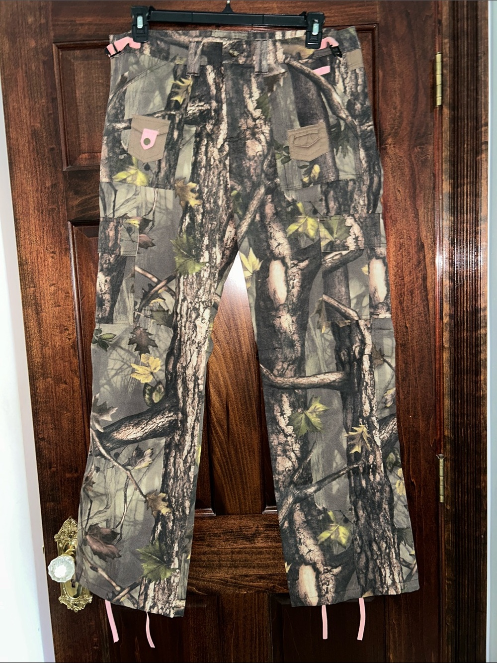 Camouflage Cargo Hunting Pants with Pink Accents - Women XL
